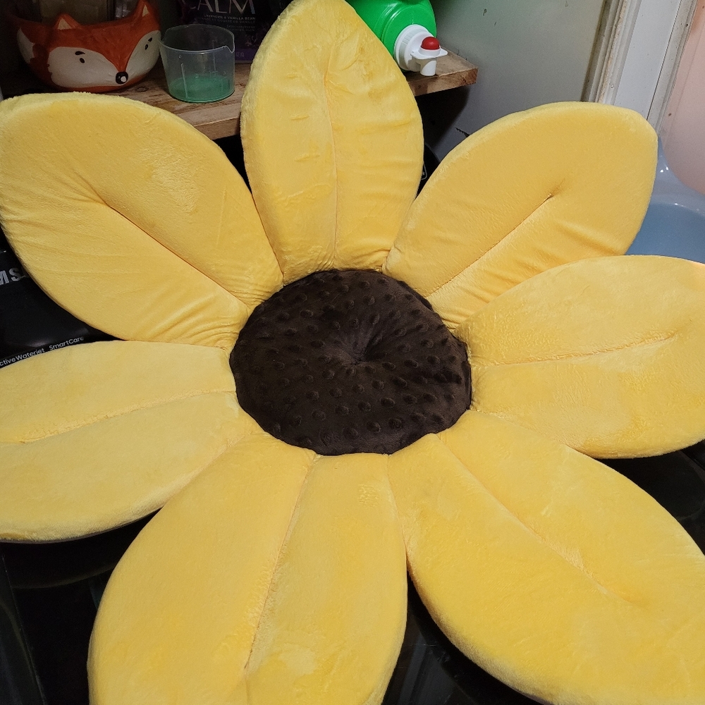 Blooming Bath Lotus
